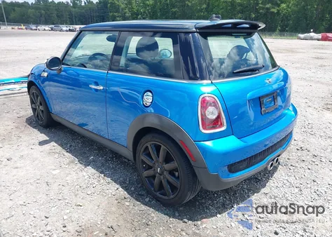 2010 Mini Cooper S z USA, uszkodzony, nr VIN WMWMF7C50ATZ73876